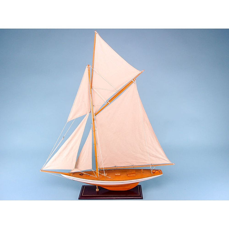 Varnished Yacht with Bowsprit, 80x94cm - from Nauticalia